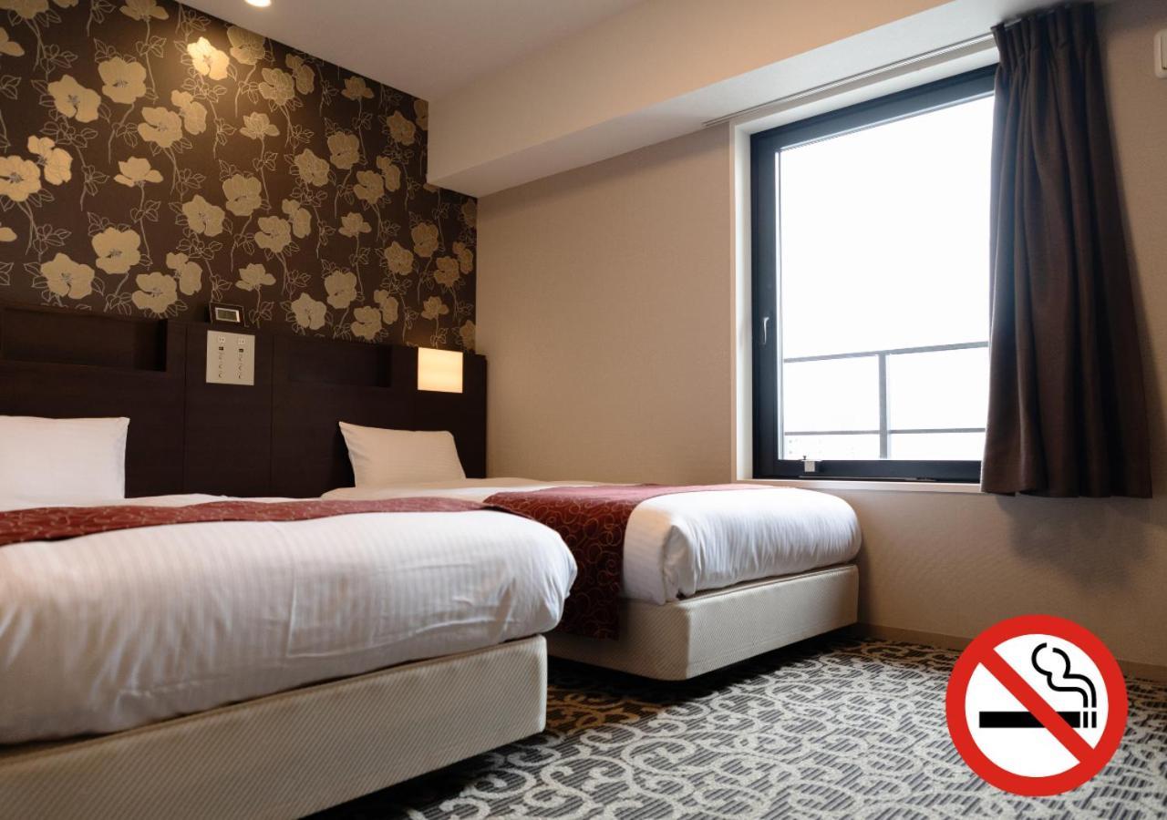 Hotel. Links Namba Ósaka Pokoj fotografie